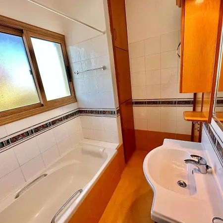 Dom wakacyjny Lovely Pool In Pila