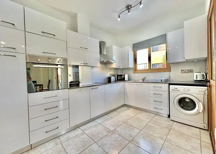 Prázdninový dům Lovely Pool In