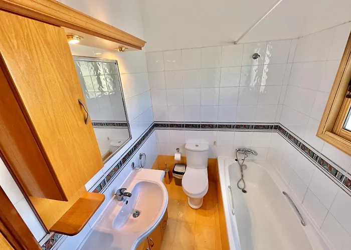 Lovely Pool In Prázdninový dům