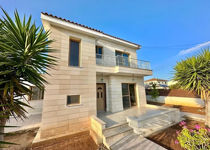 Lovely Pool In ピラ